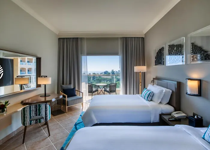 Fujairah Rotana Resort & Spa - Al Aqah Beach