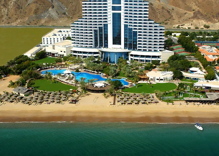 Le Meridien Al Aqah Beach Resort